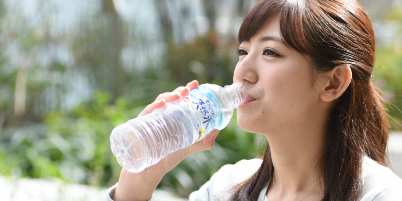 Photos of drinking scenes in Japan